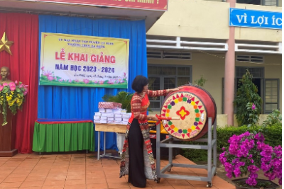 Tưng bừng khai giảng năm học mới 2023 – 2024 của trường THCS Ea Bhốk